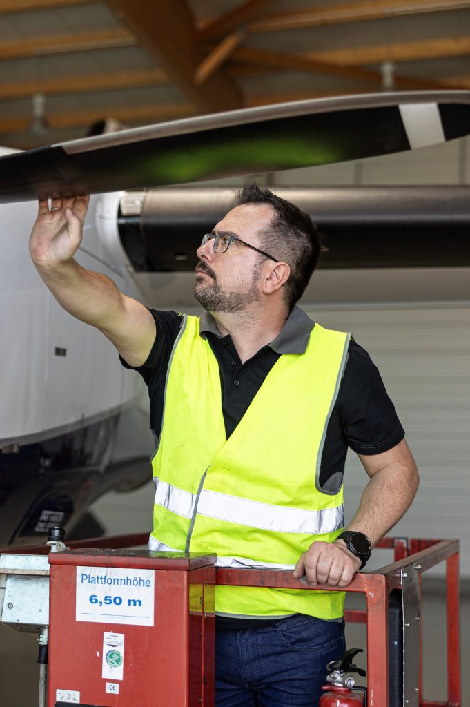 Jens Kolbe - Private Wings