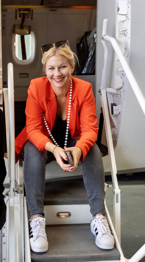 Melanie Zembold - Private Wings